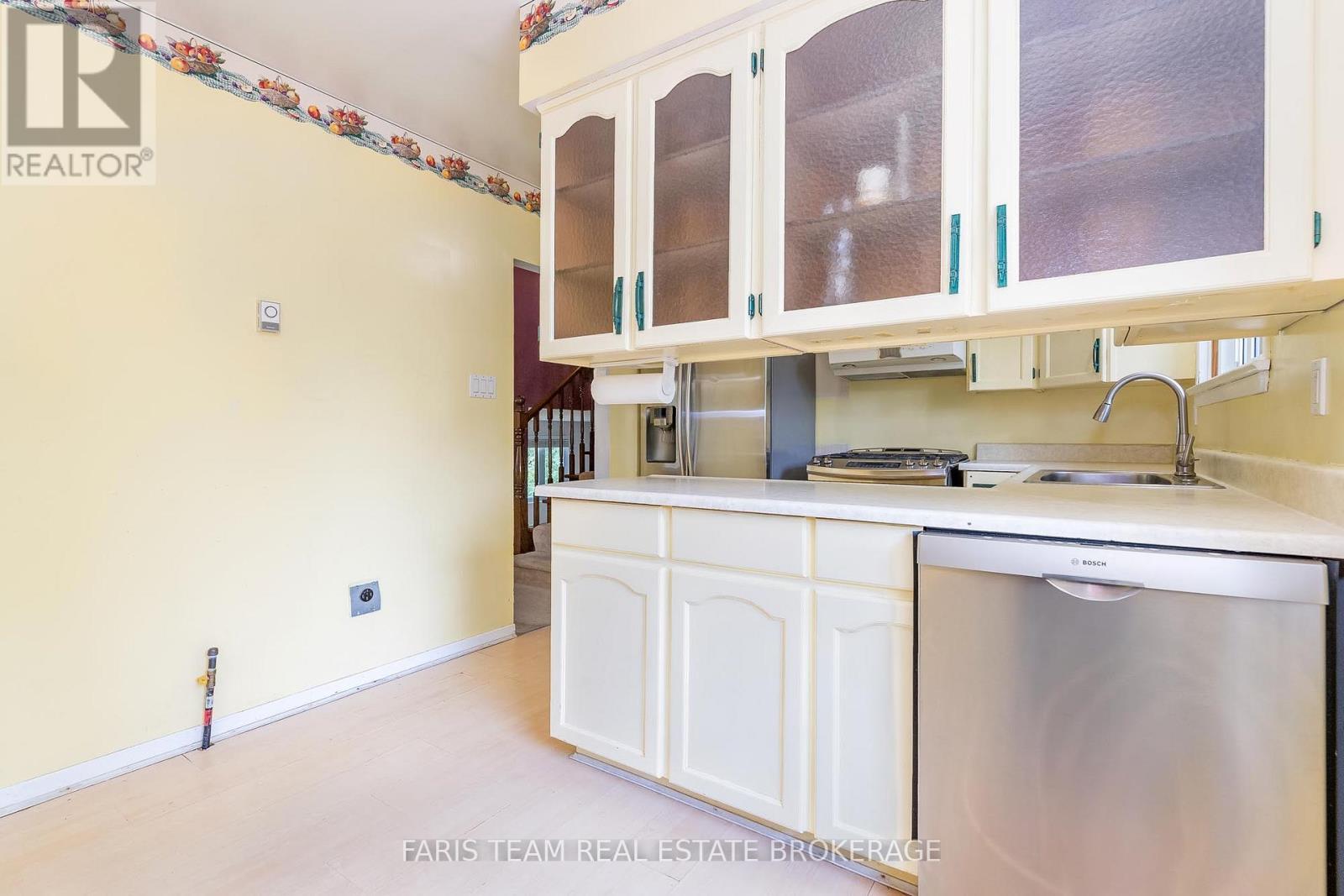 2597 George Johnston Road, Springwater, ON - Indoor