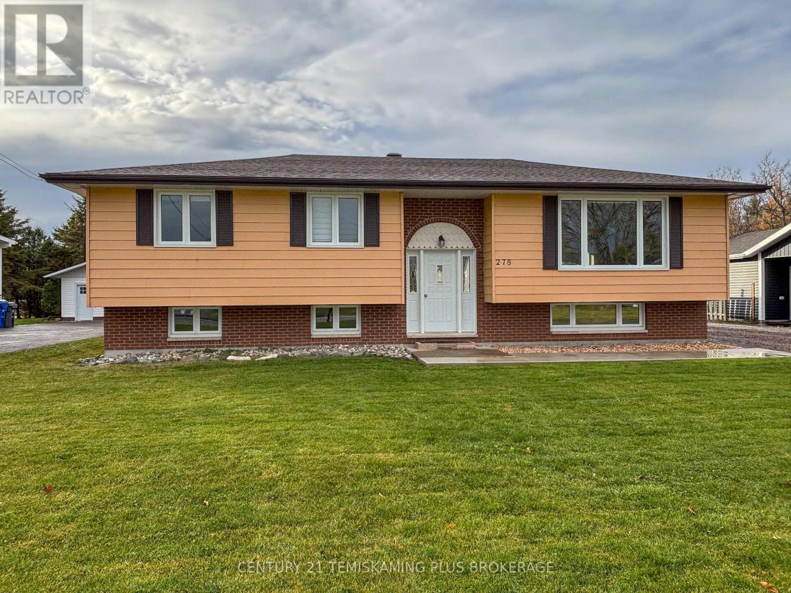278 Laurette Street, Temiskaming Shores (New Liskeard), ON - Outdoor