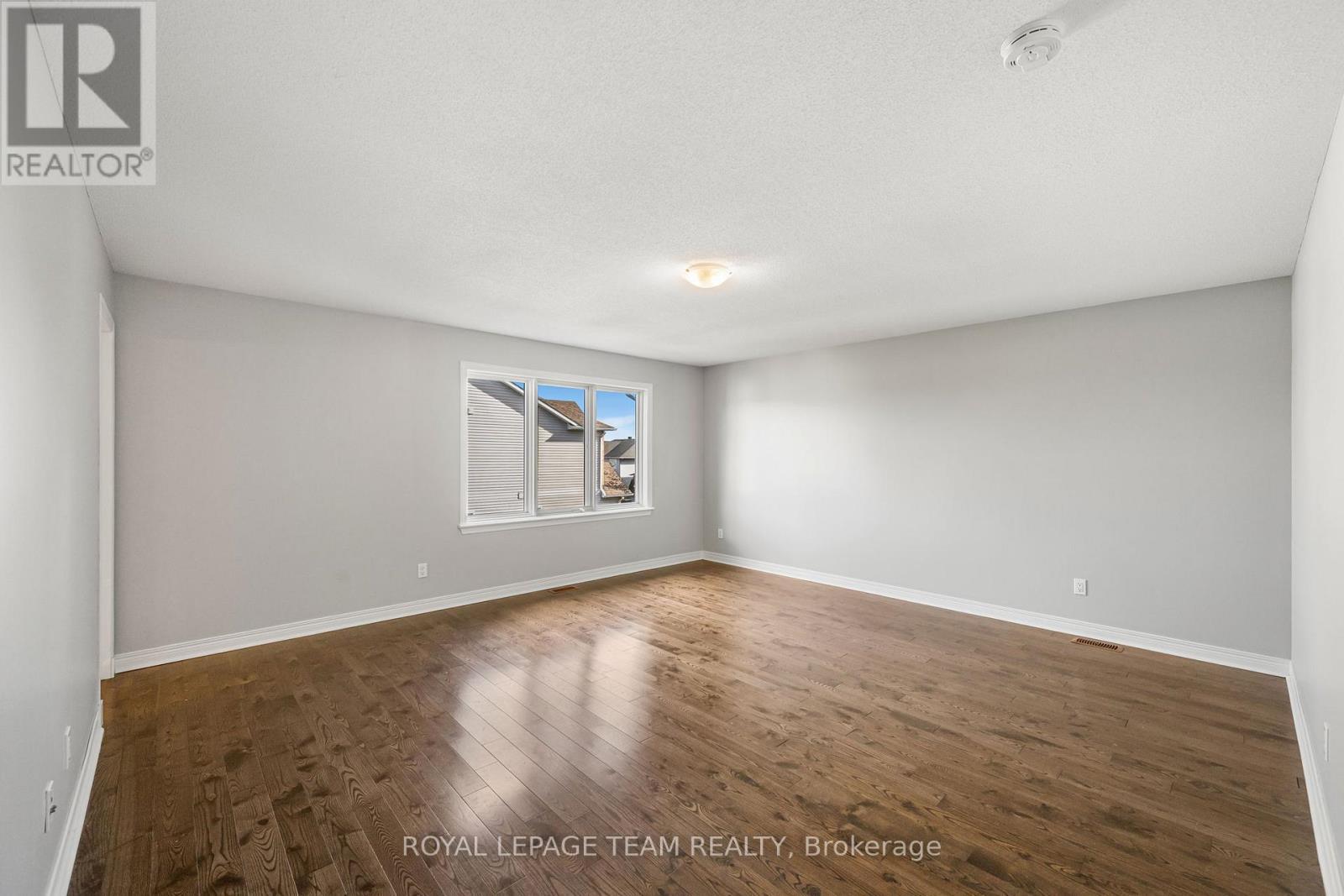 7 San Mateo Drive, Ottawa, ON - Indoor Photo Showing Other Room