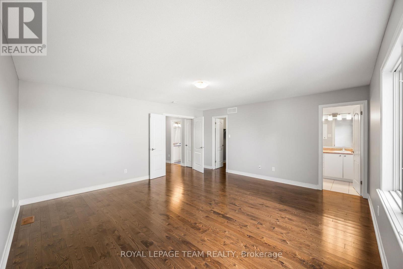 7 San Mateo Drive, Ottawa, ON - Indoor Photo Showing Other Room