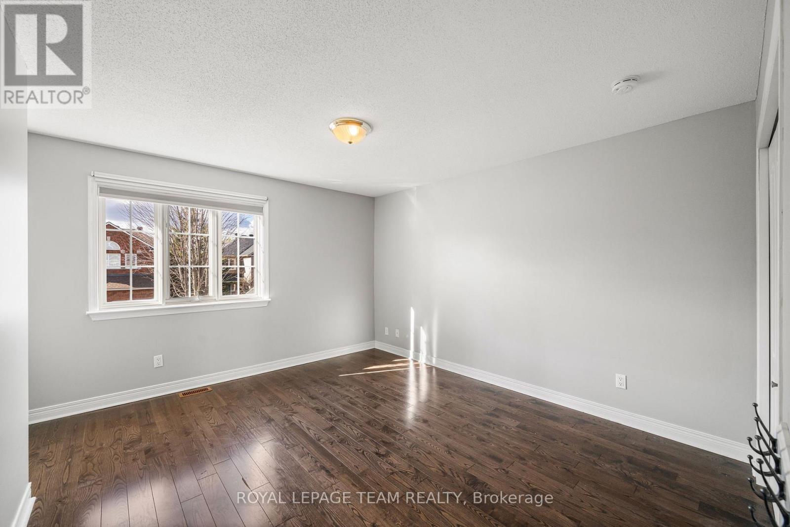 7 San Mateo Drive, Ottawa, ON - Indoor Photo Showing Other Room