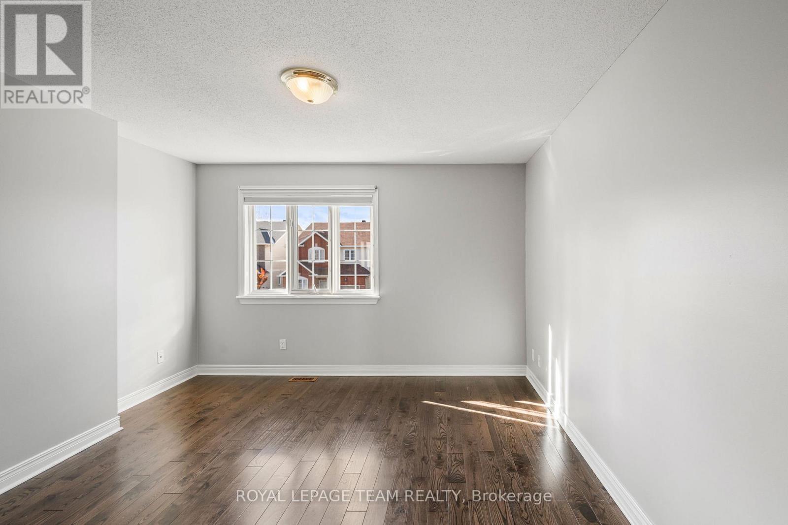 7 San Mateo Drive, Ottawa, ON - Indoor Photo Showing Other Room