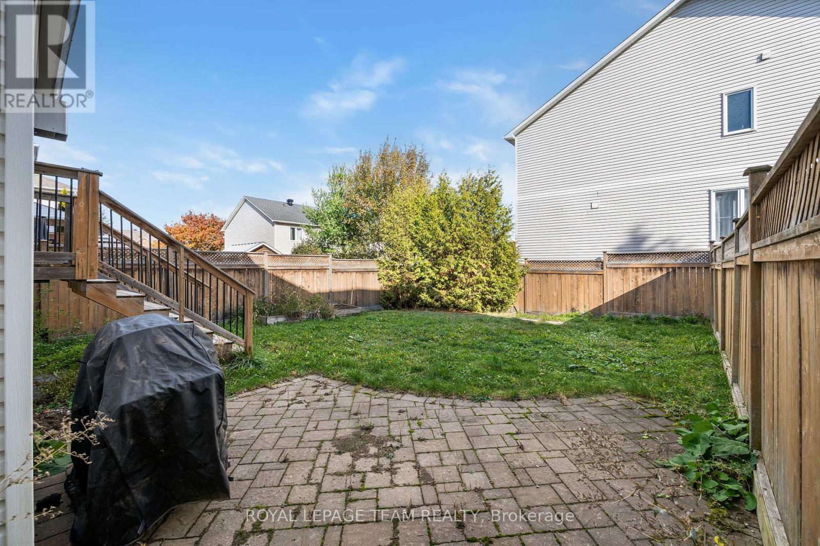 7 San Mateo Drive, Ottawa, ON - Outdoor