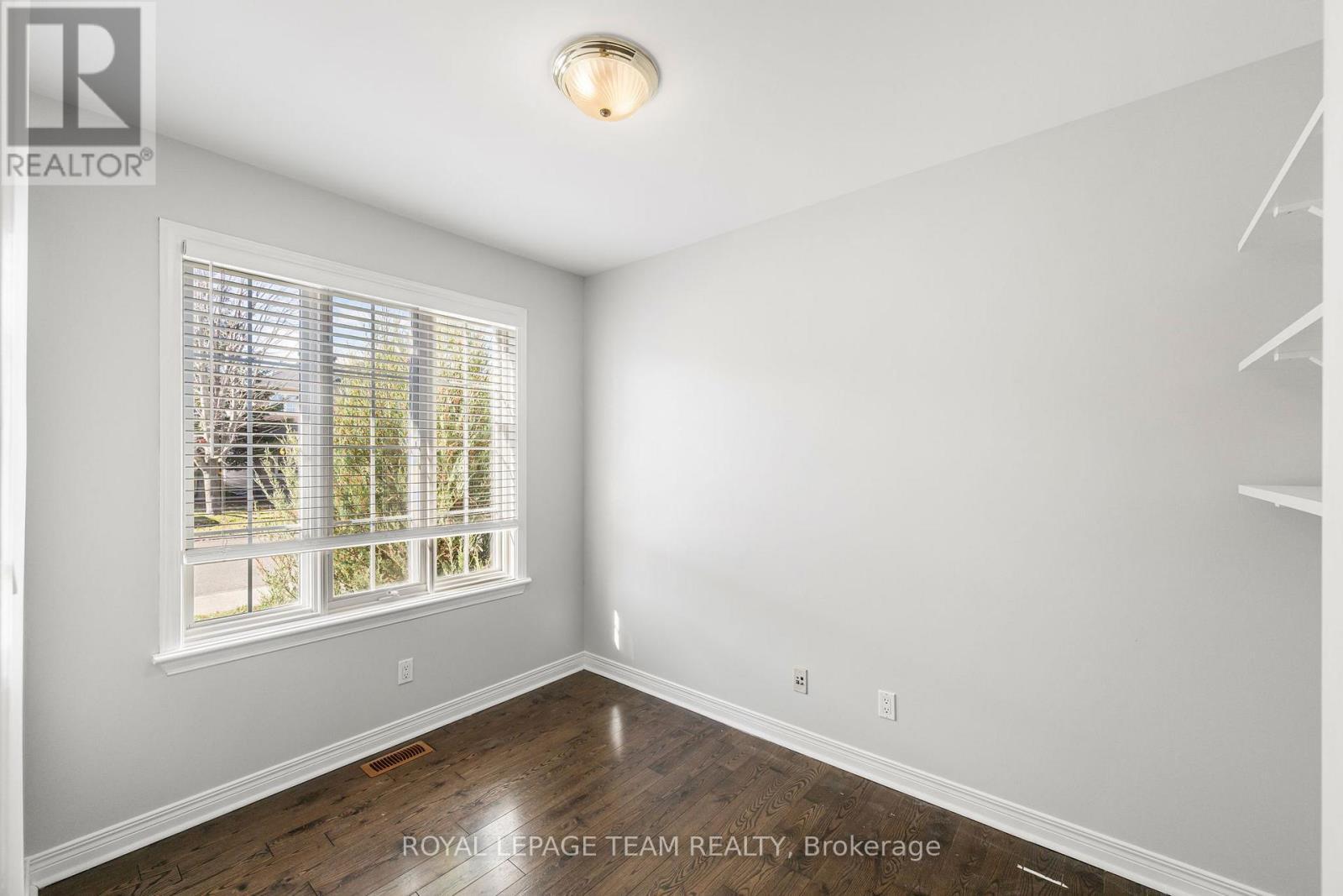 7 San Mateo Drive, Ottawa, ON - Indoor Photo Showing Other Room