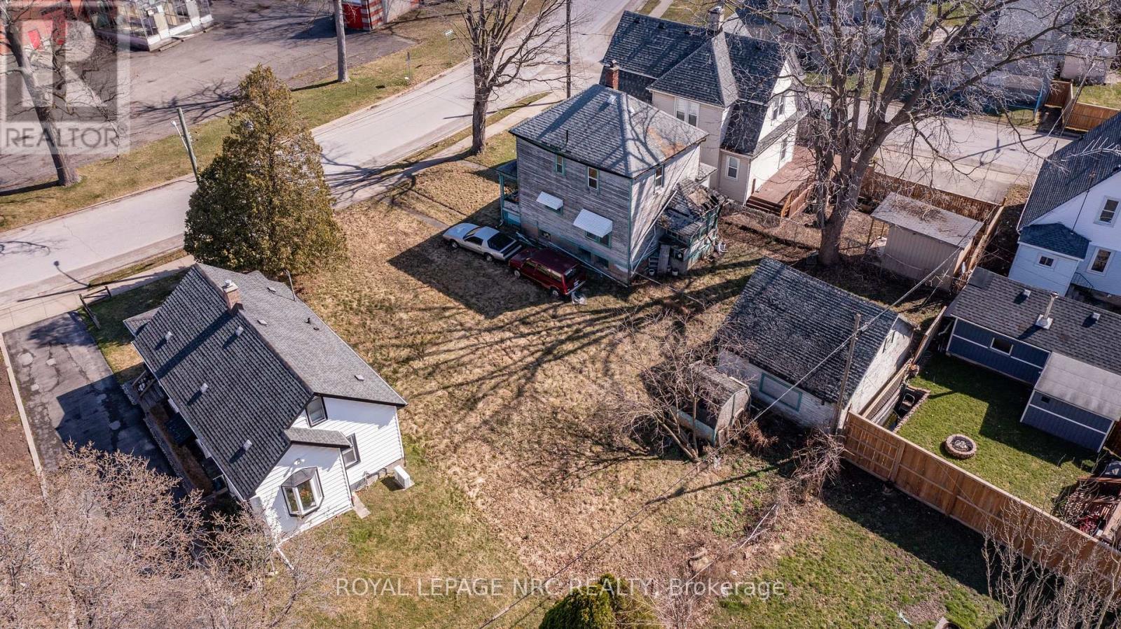 4742 Epworth Circle, Niagara Falls (Downtown), ON -