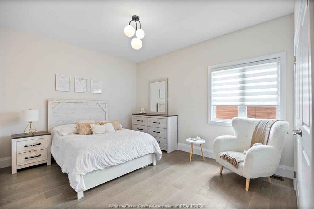 6 Woodland, Kingsville, ON