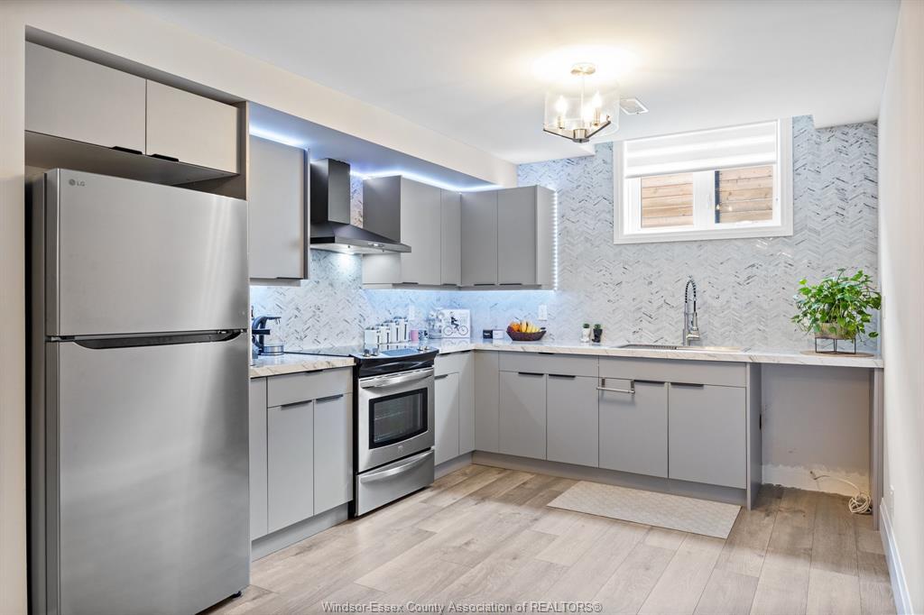 6 Woodland, Kingsville, ON