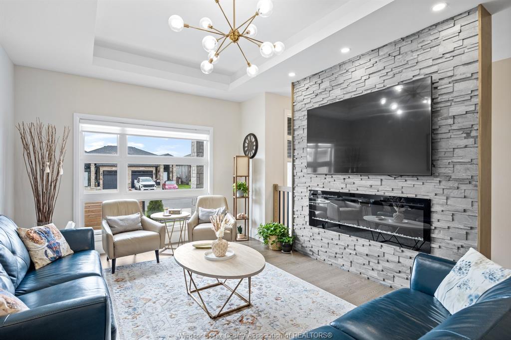 6 Woodland, Kingsville, ON