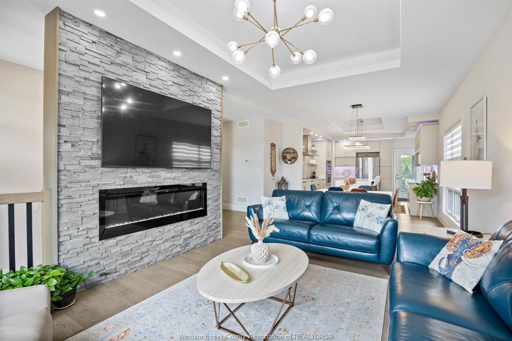 6 Woodland, Kingsville, ON