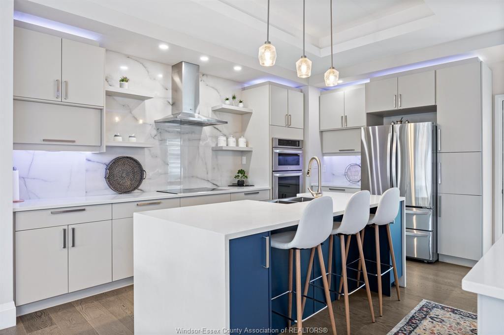 6 Woodland, Kingsville, ON