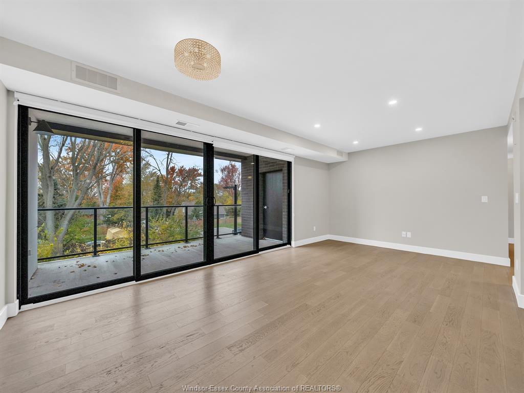 310-140 Main Street East, Kingsville, ON