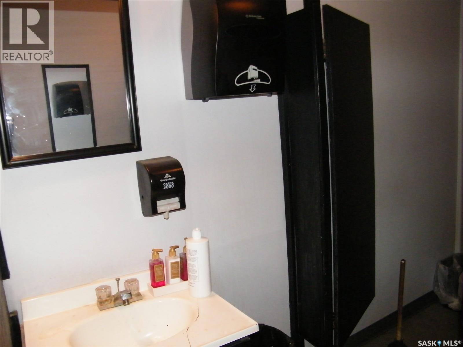 113 Centre Street, Pilger, SK