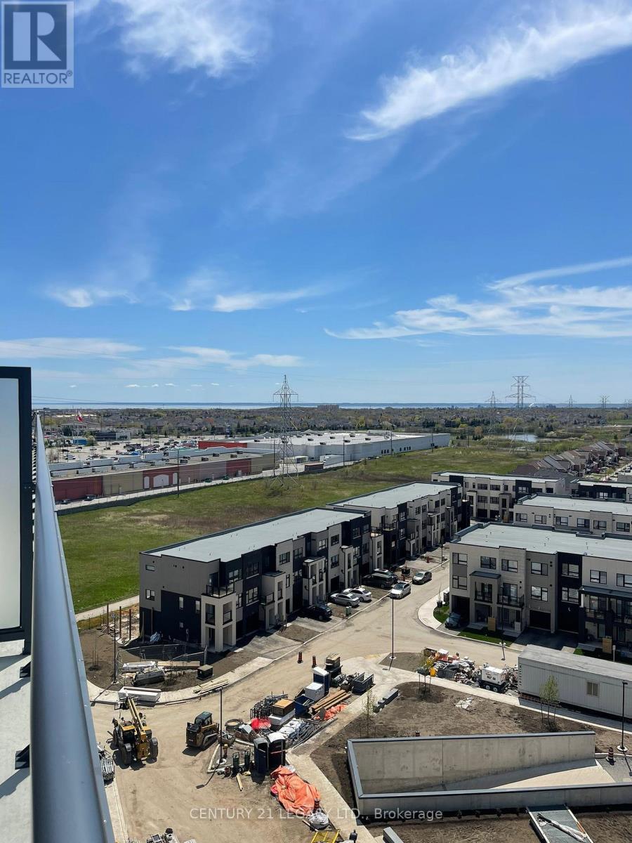 B1002 - 3200 Dakota Common, Burlington, ON - Outdoor With View