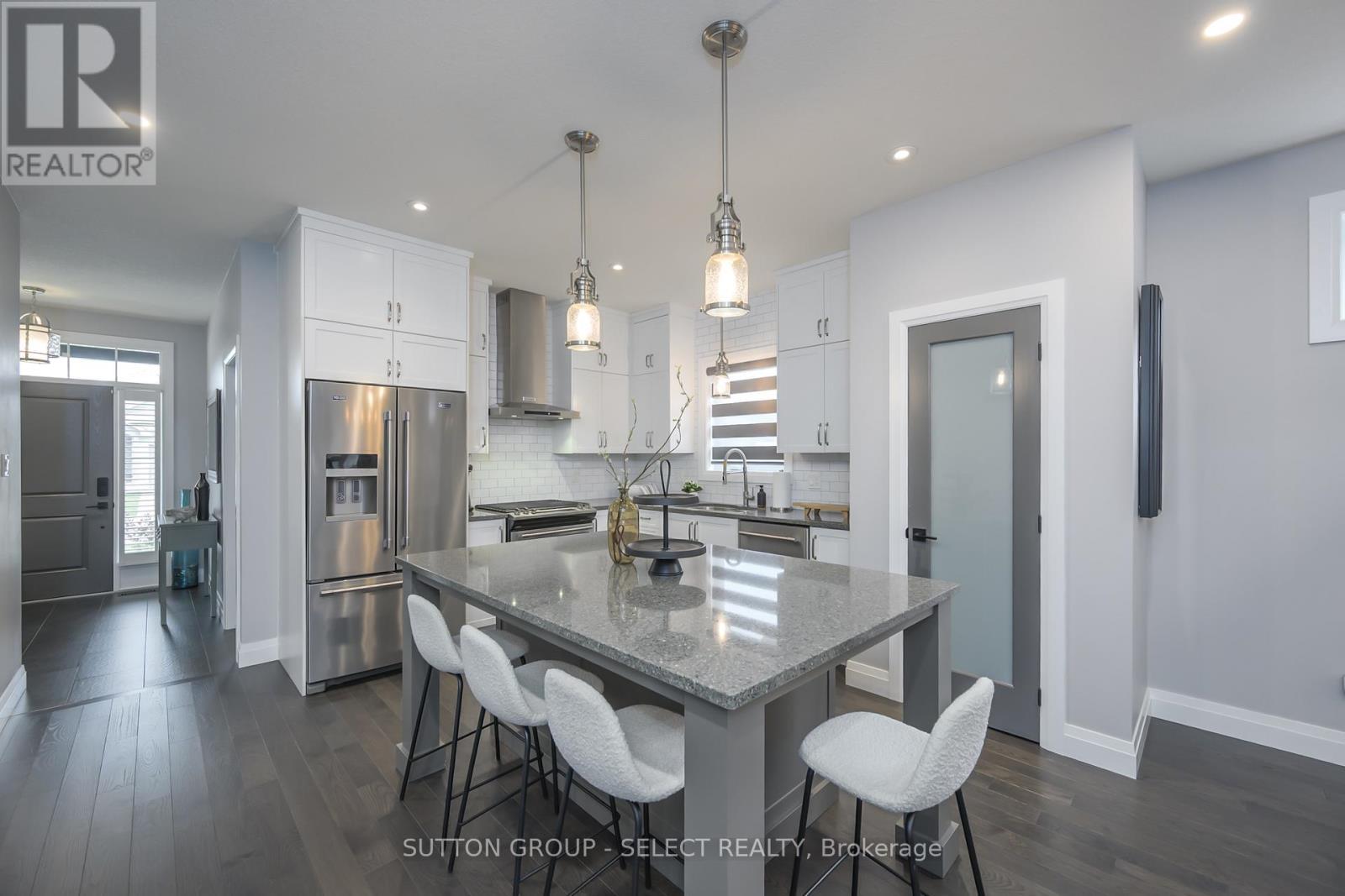 697 Barker Street, Strathroy-Caradoc (Mount Brydges), ON - Indoor