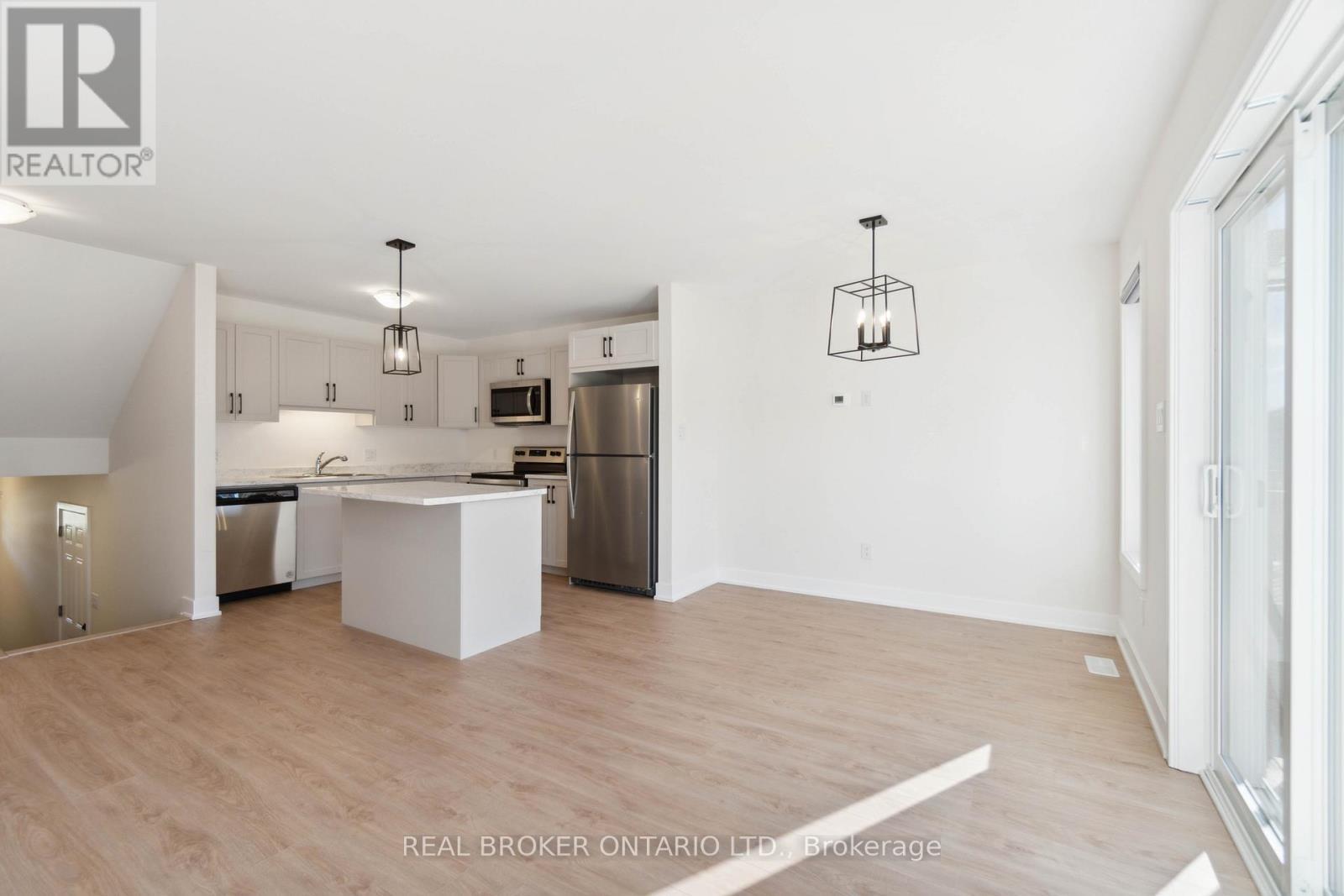 16 Margaret Graham Terrace, Smiths Falls, ON - Indoor Photo Showing Kitchen With Stainless Steel Kitchen With Upgraded Kitchen