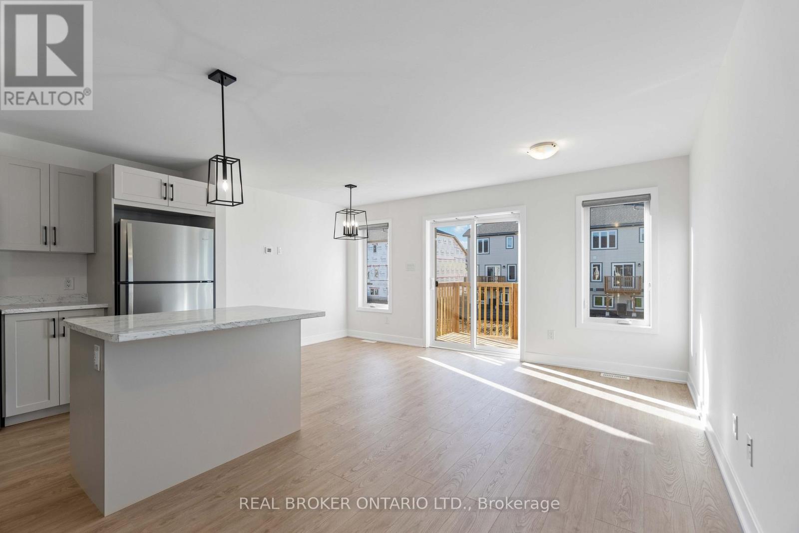 16 Margaret Graham Terrace, Smiths Falls, ON - Indoor Photo Showing Kitchen