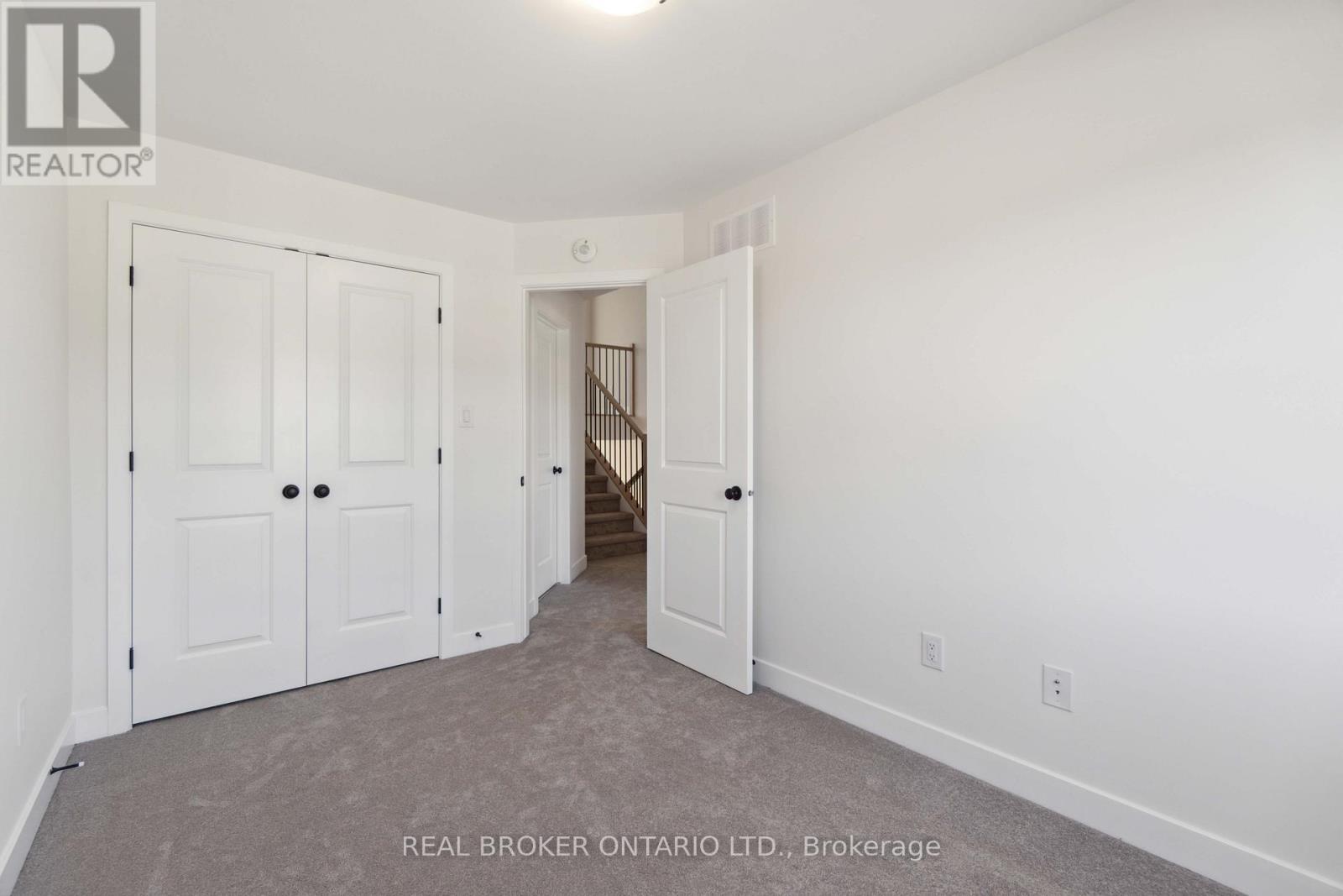 16 Margaret Graham Terrace, Smiths Falls, ON - Indoor