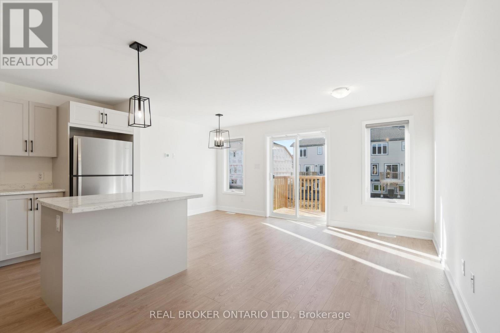16 Margaret Graham Terrace, Smiths Falls, ON - Indoor Photo Showing Kitchen