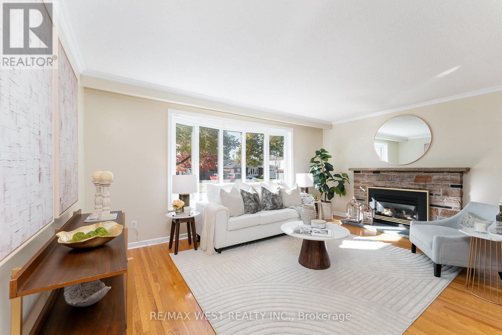 25 Bryant Road, Ajax, ON - Indoor Photo Showing Living Room With Fireplace