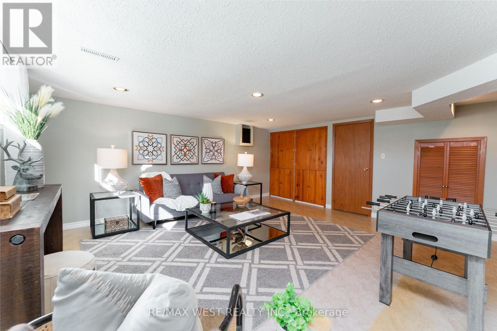 25 Bryant Road, Ajax, ON - Indoor