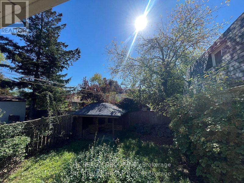 Basement - 516 Lynett Crescent, Richmond Hill, ON - Outdoor