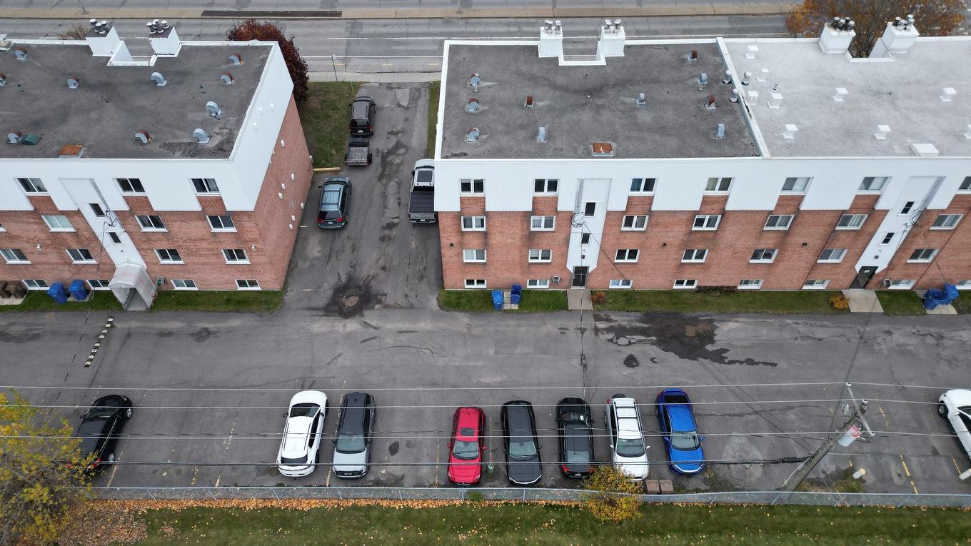 Photo aérienne - 8-1191 Boul. Iberville, Repentigny (Repentigny), QC - Outdoor