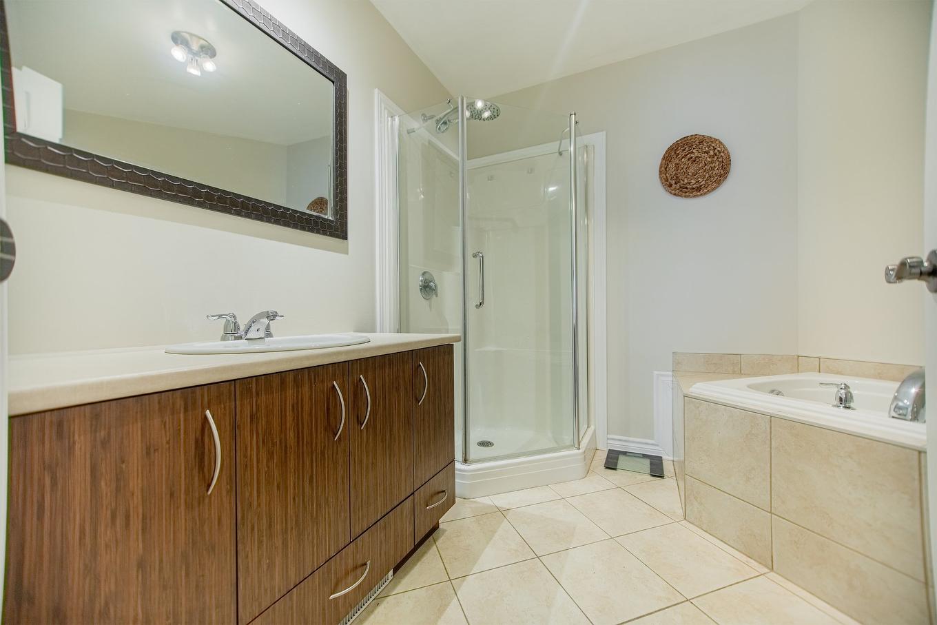 Bathroom - 7-760 Rue Des Sureaux, Boucherville, QC - Indoor Photo Showing Bathroom