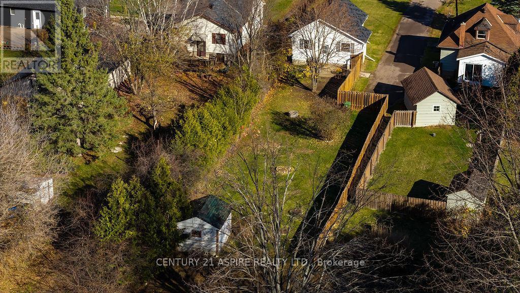 208 Golf Course Road, Laurentian Valley, ON - Outdoor