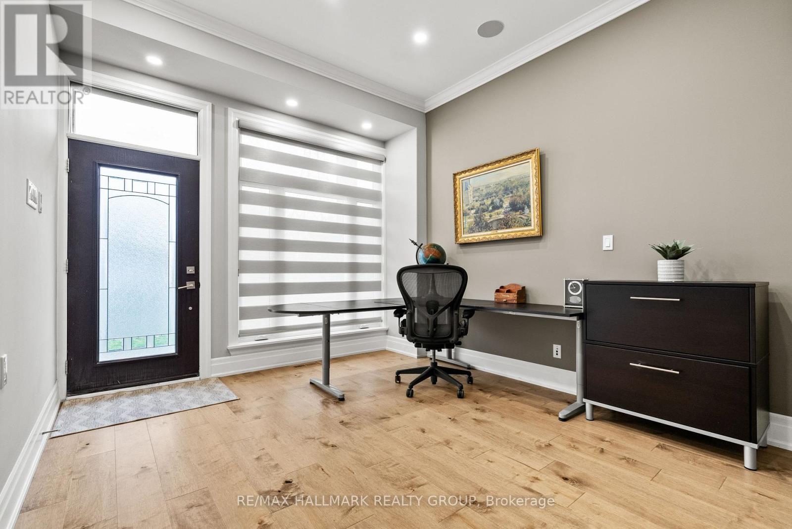 ENTRY goes into OFFICE. - 217 Belford Crescent, Ottawa, ON - Indoor