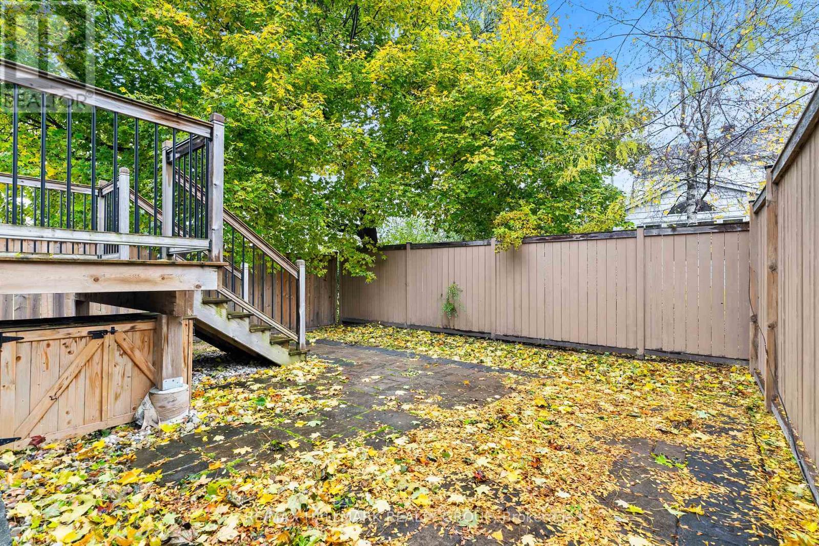 Fenced BACKYARD for summer privacy. - 217 Belford Crescent, Ottawa, ON - Outdoor