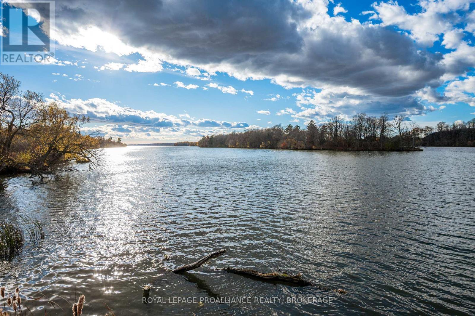 201 Mann Drive, Kingston (City North Of 401), ON