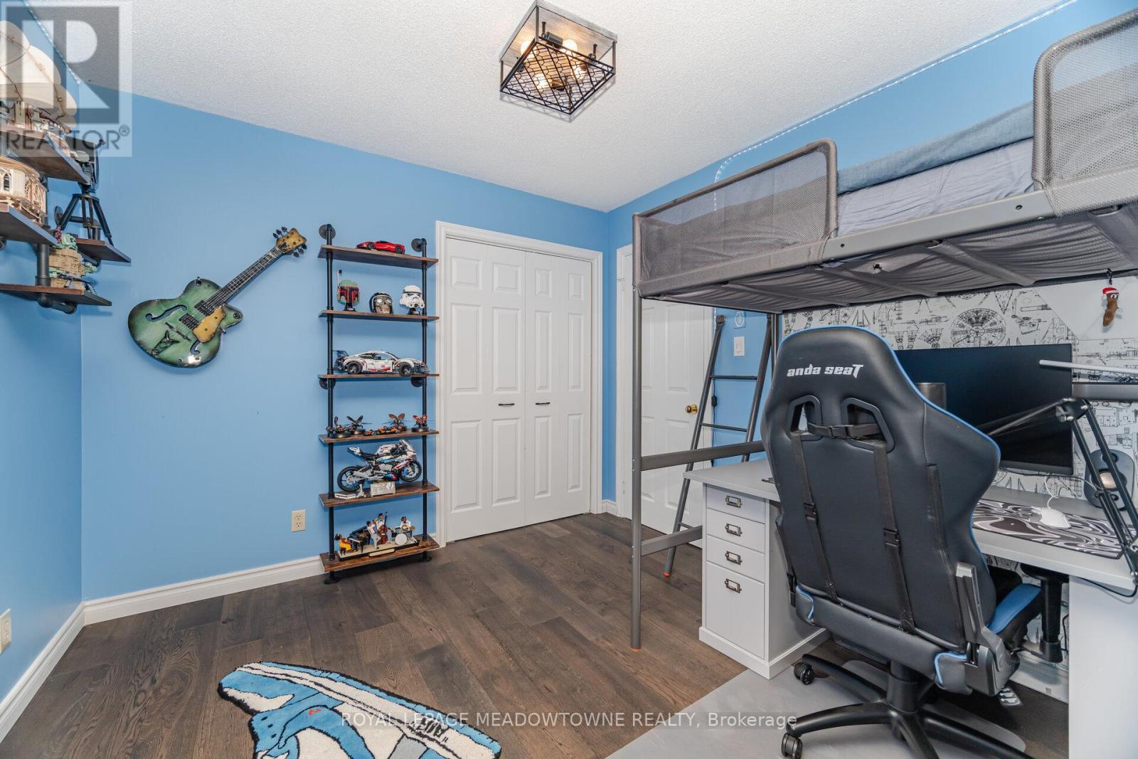 6 Hollis Crescent, East Gwillimbury, ON - Indoor Photo Showing Other Room