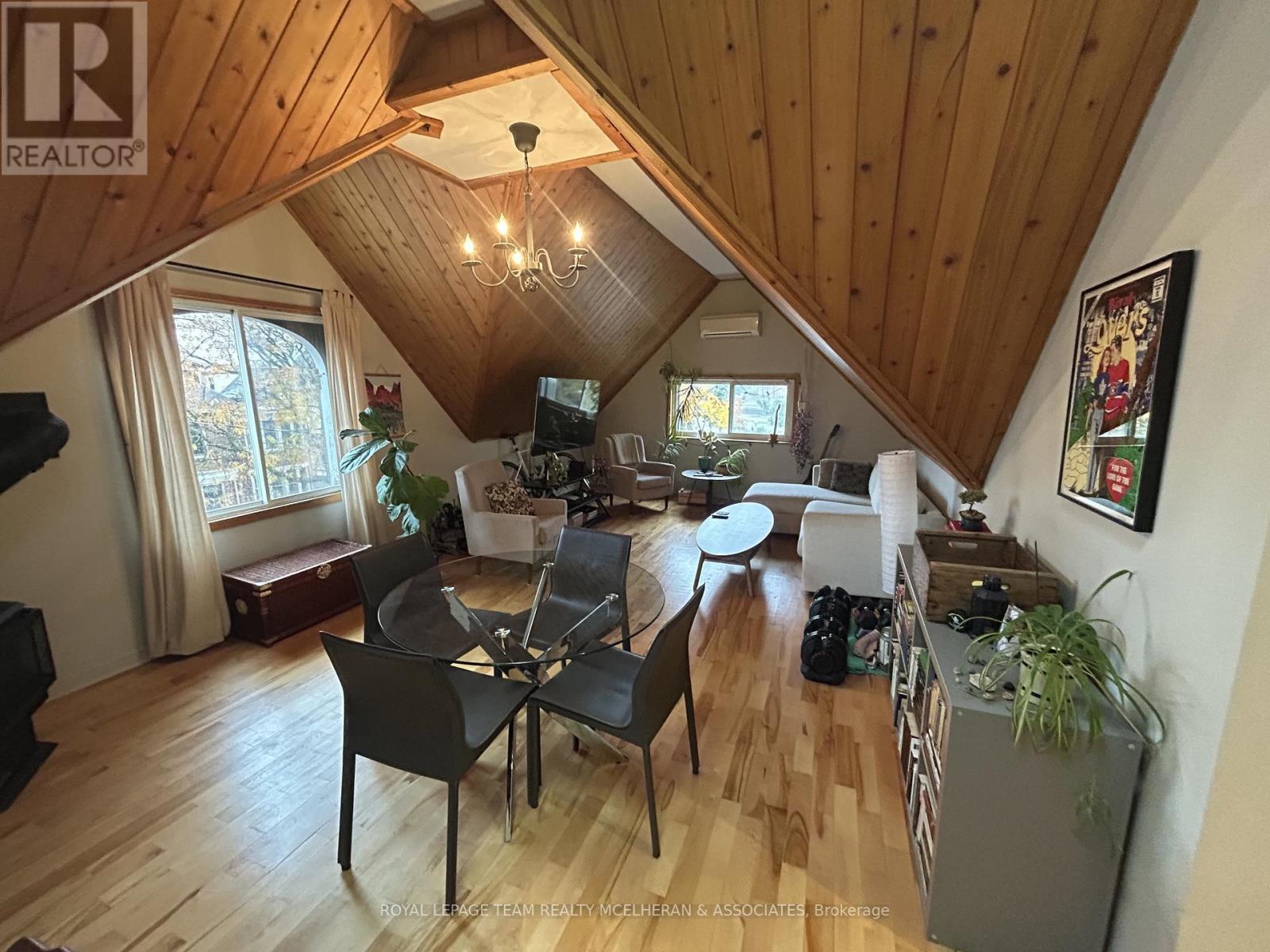 2 - 92 Queen Elizabeth Drive, Ottawa, ON - Indoor