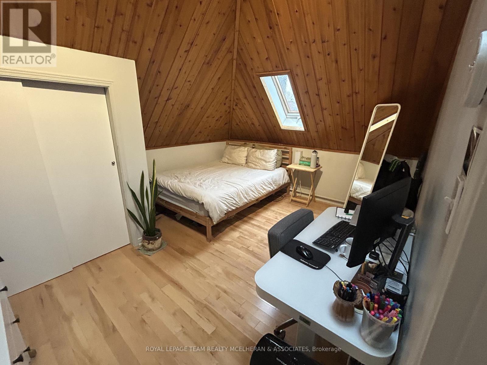 2 - 92 Queen Elizabeth Drive, Ottawa, ON - Indoor