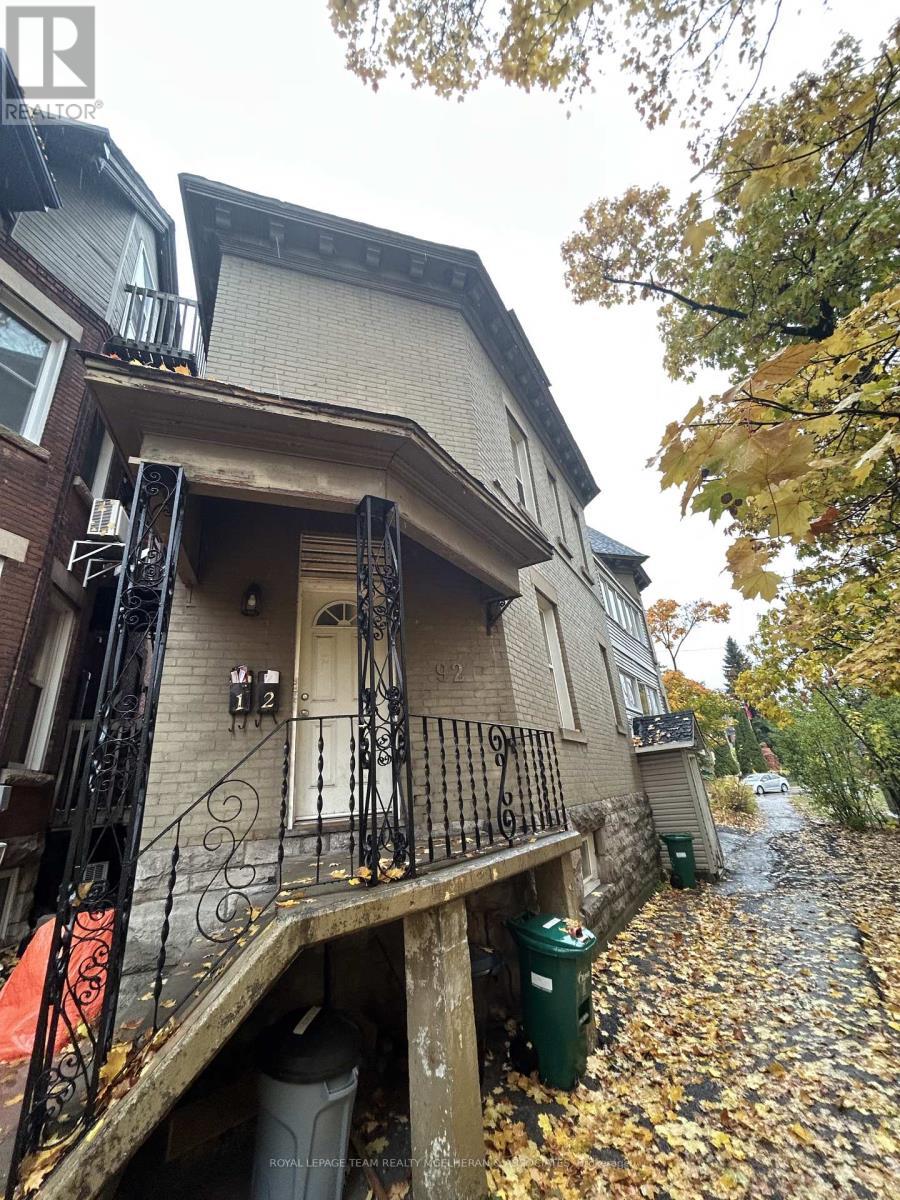 2 - 92 Queen Elizabeth Drive, Ottawa, ON - Outdoor