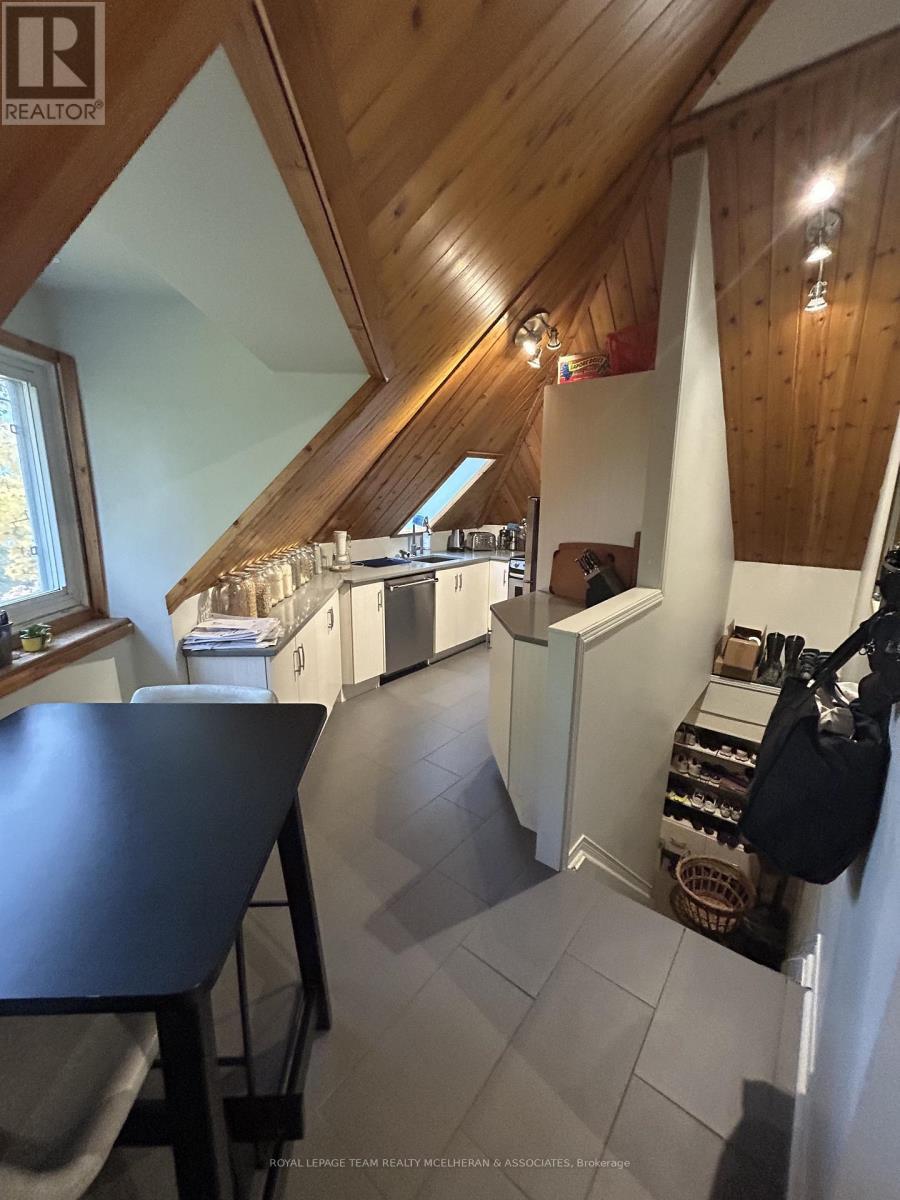 2 - 92 Queen Elizabeth Drive, Ottawa, ON - Indoor Photo Showing Other Room