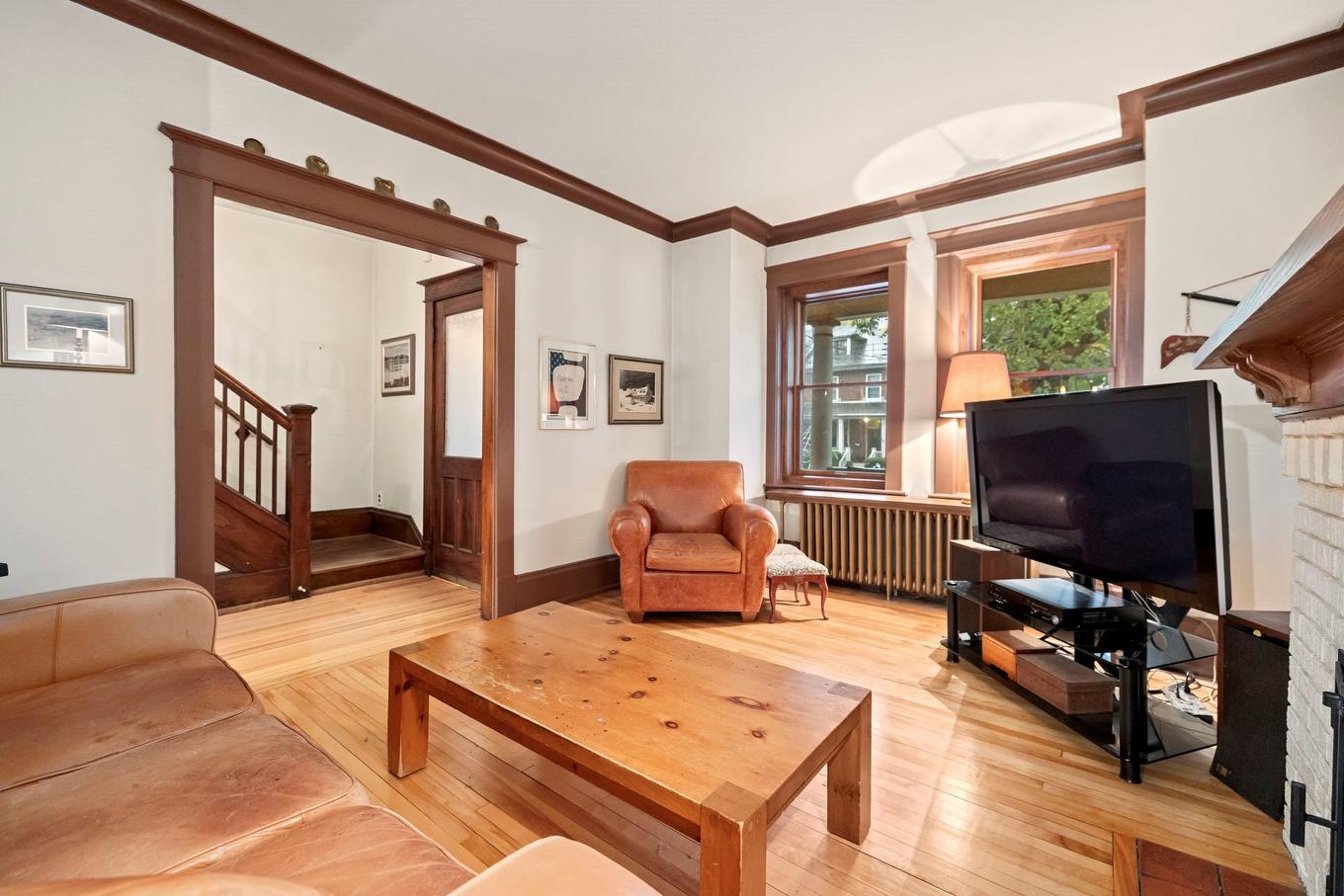 Salon - 4242 Av. Beaconsfield, Montréal (Côte-Des-Neiges/Notre-Dame-De-Grâce), QC - Indoor Photo Showing Living Room