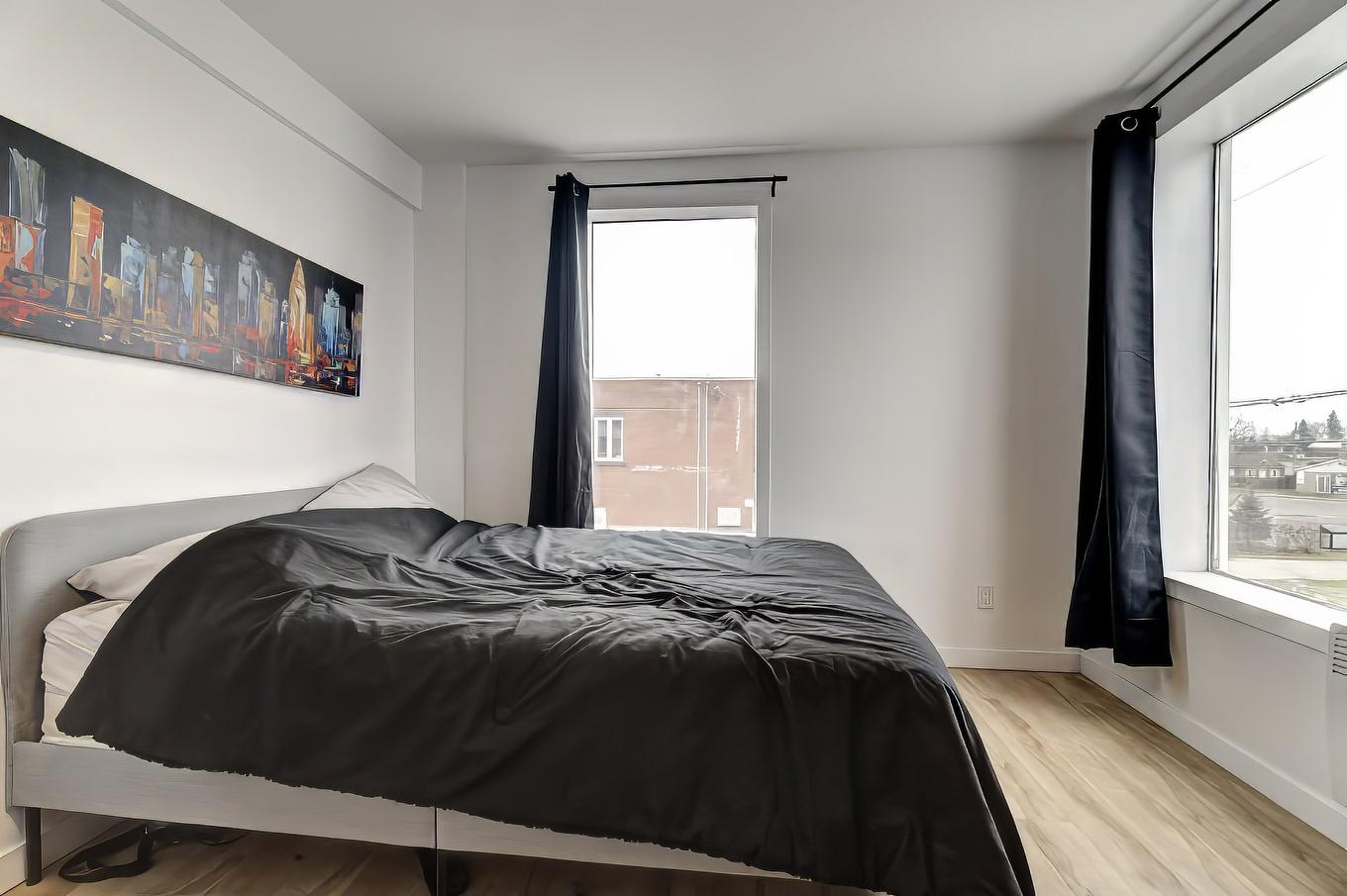 Chambre à coucher principale - 775 Rue St-Isidore, Saint-Lin/Laurentides, QC - Indoor Photo Showing Bedroom