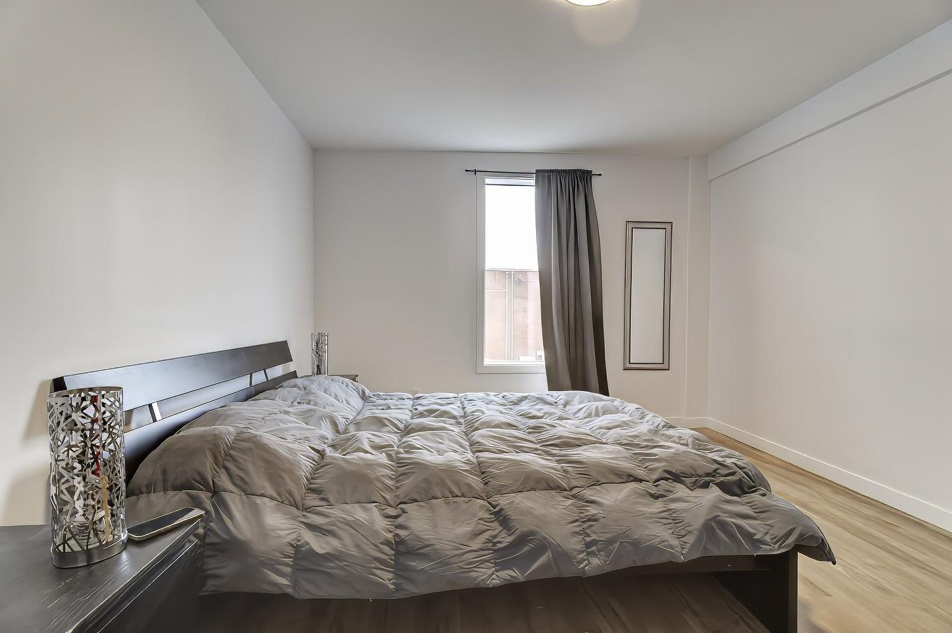 Chambre à coucher - 775 Rue St-Isidore, Saint-Lin/Laurentides, QC - Indoor Photo Showing Bedroom