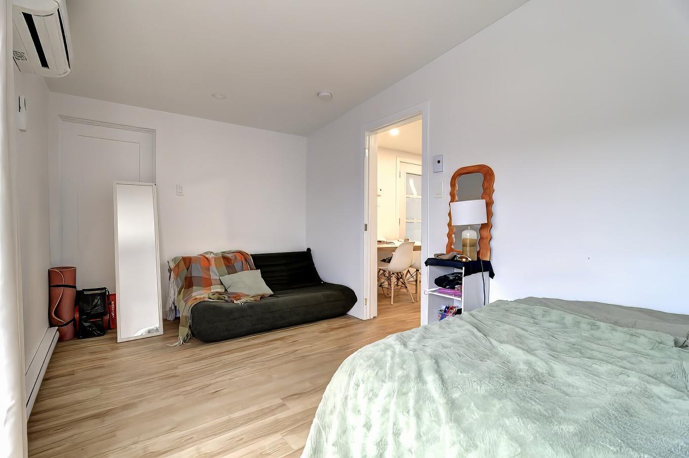 Chambre à coucher principale - 775 Rue St-Isidore, Saint-Lin/Laurentides, QC - Indoor Photo Showing Bedroom