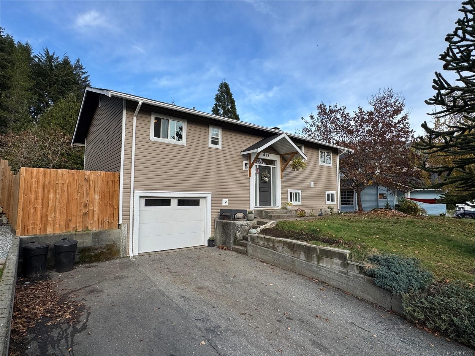413 Cedar Cres, Gold River, BC