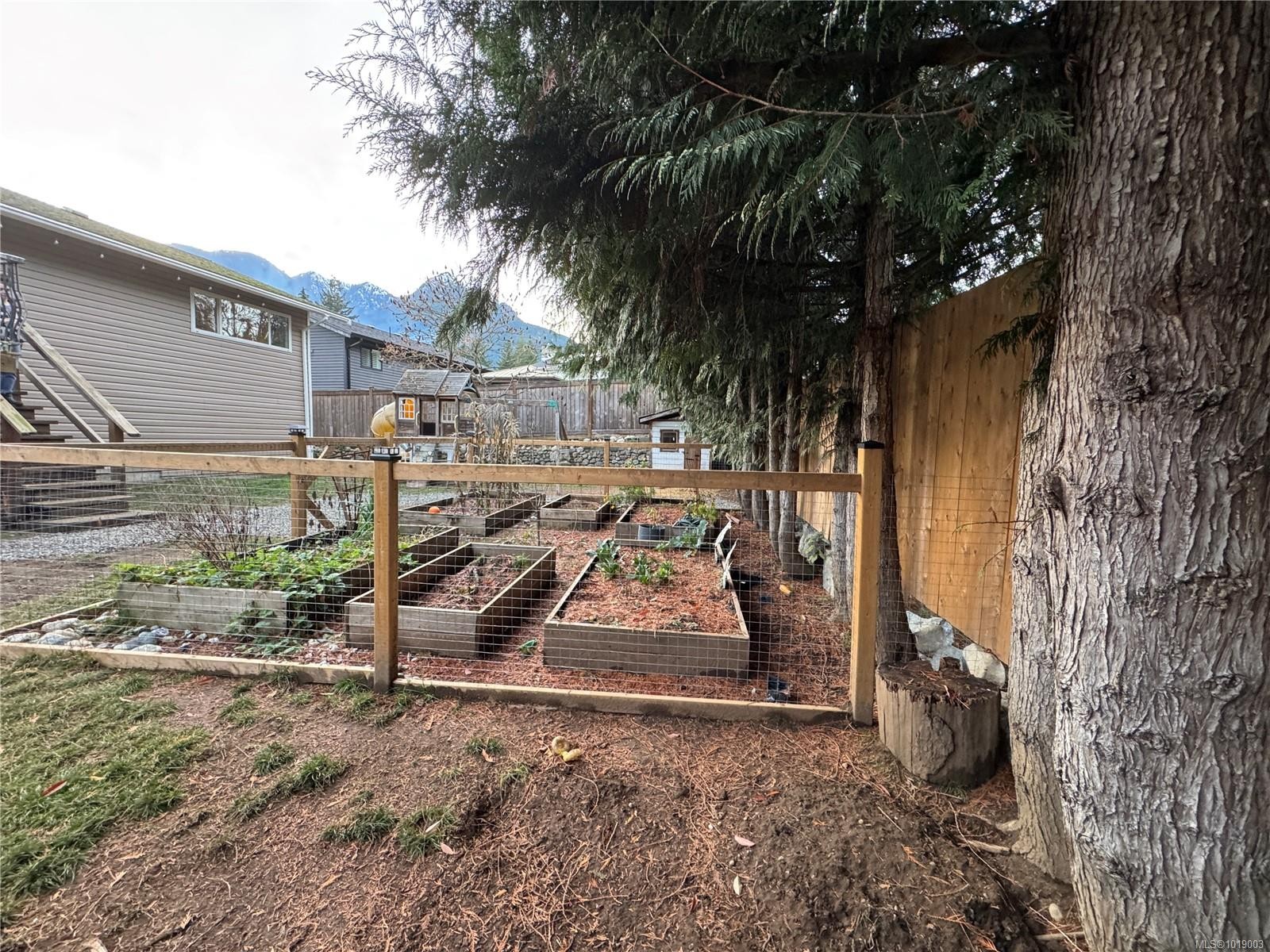 413 Cedar Cres, Gold River, BC