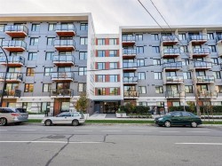 208-1115 Johnson St Victoria, BC V8V 0H2