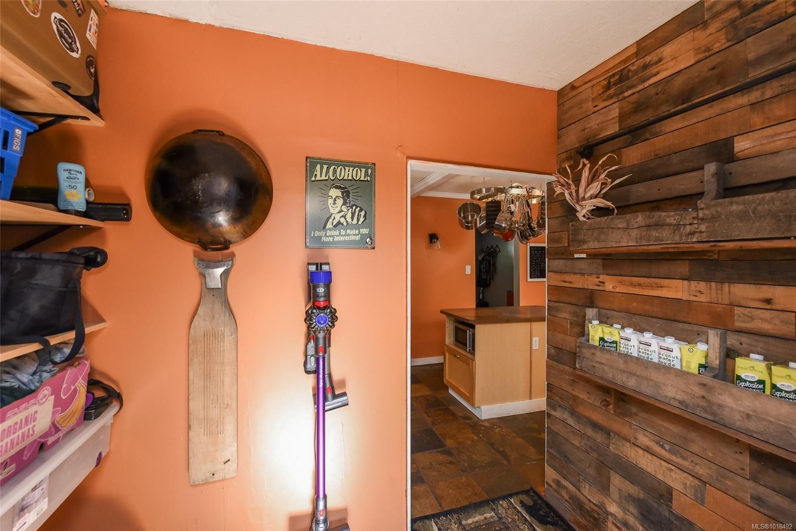 2767 Ulverston Ave, Cumberland, BC