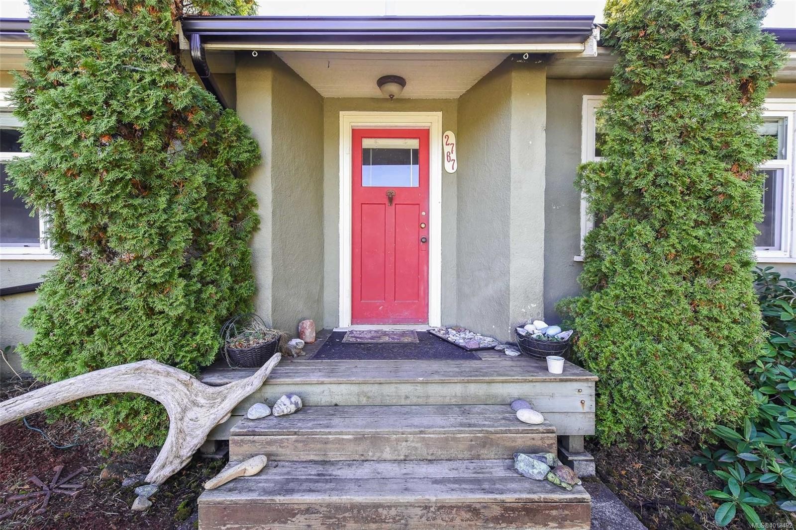 2767 Ulverston Ave, Cumberland, BC