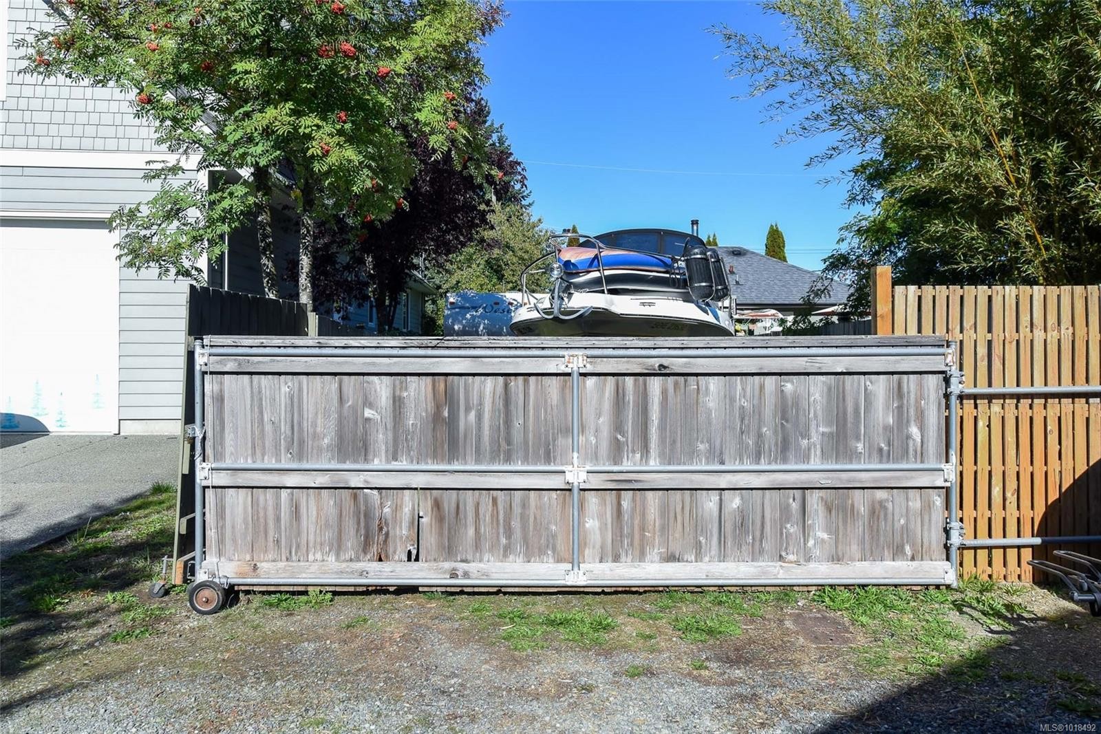2767 Ulverston Ave, Cumberland, BC