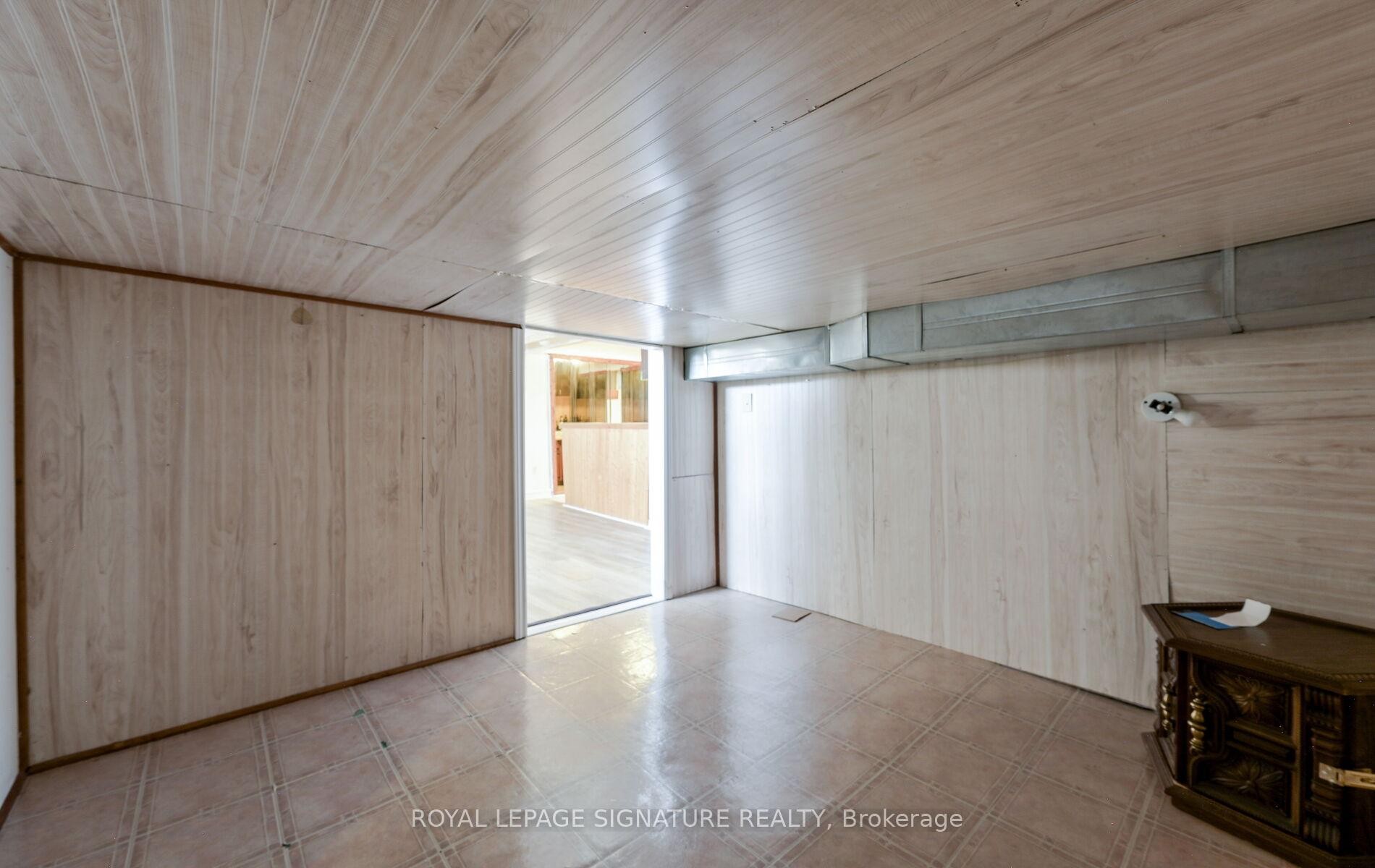 10 Heatherside Court, Brampton, ON - Indoor