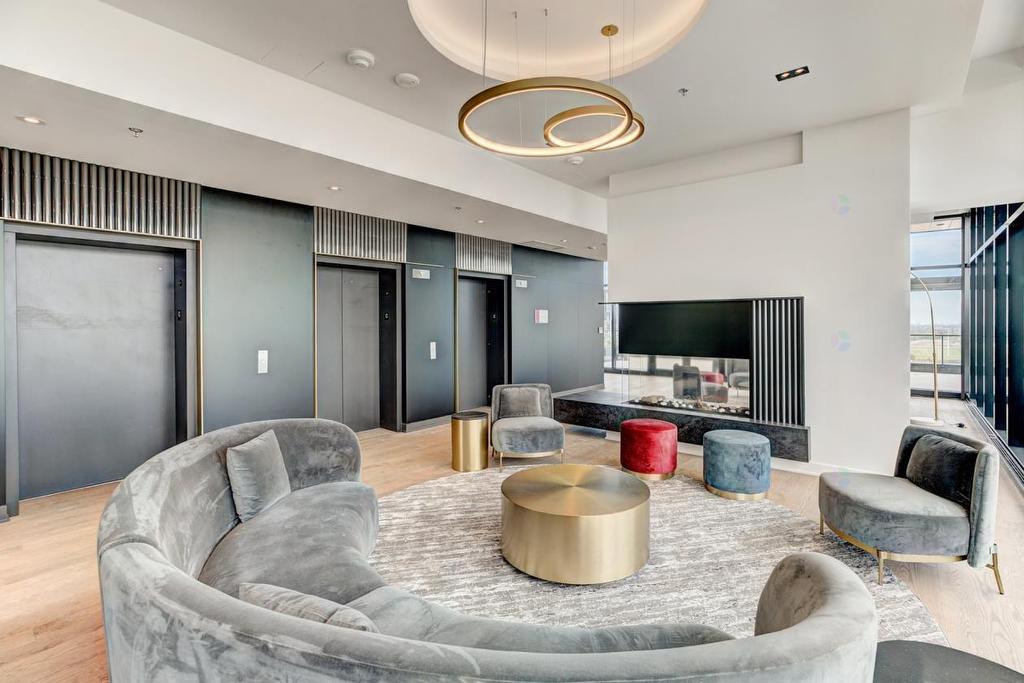 - 413-505 Rue De L'Escale, Brossard, QC - Indoor