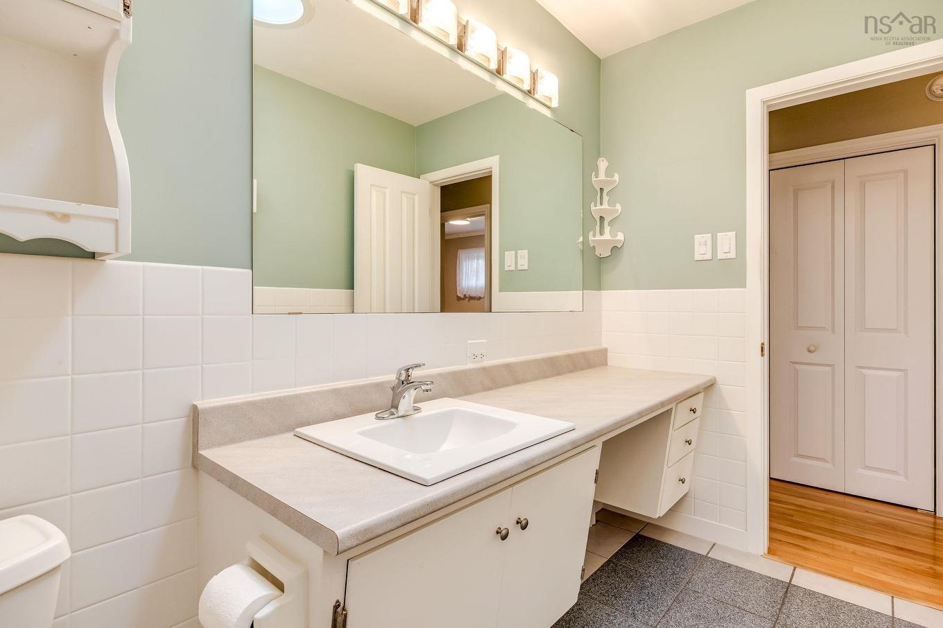 51 Woodward Crescent, Halifax, NS