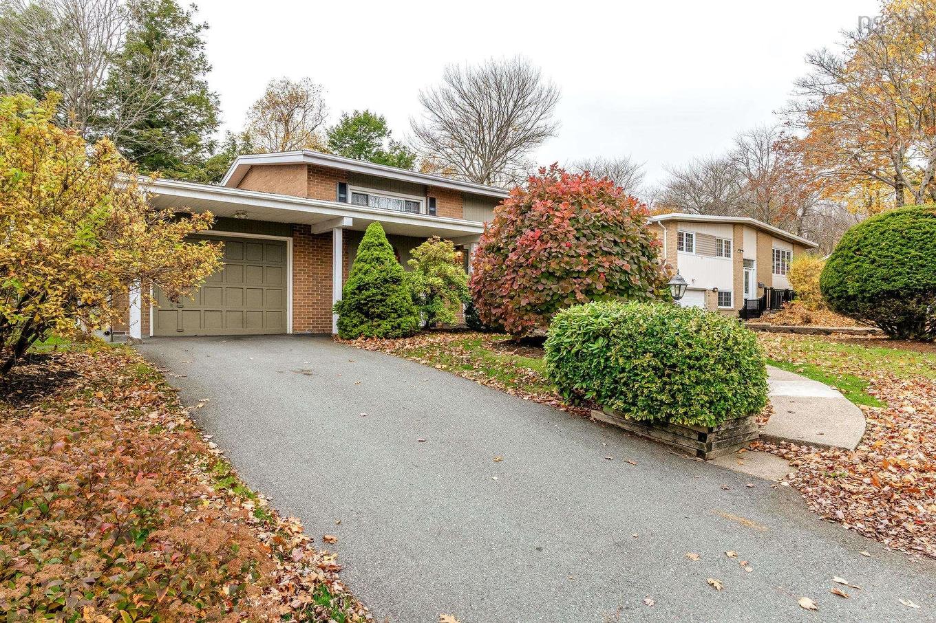 51 Woodward Crescent, Halifax, NS